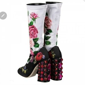 DOLCE & GABBANA Roses Crystals Elastic Socks Pumps Boots VALLY Black White